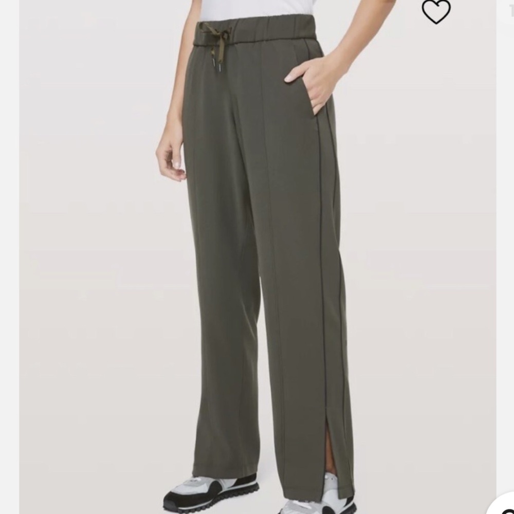 Lululemon On The Right‎ Track Pant Olive Green Size 4